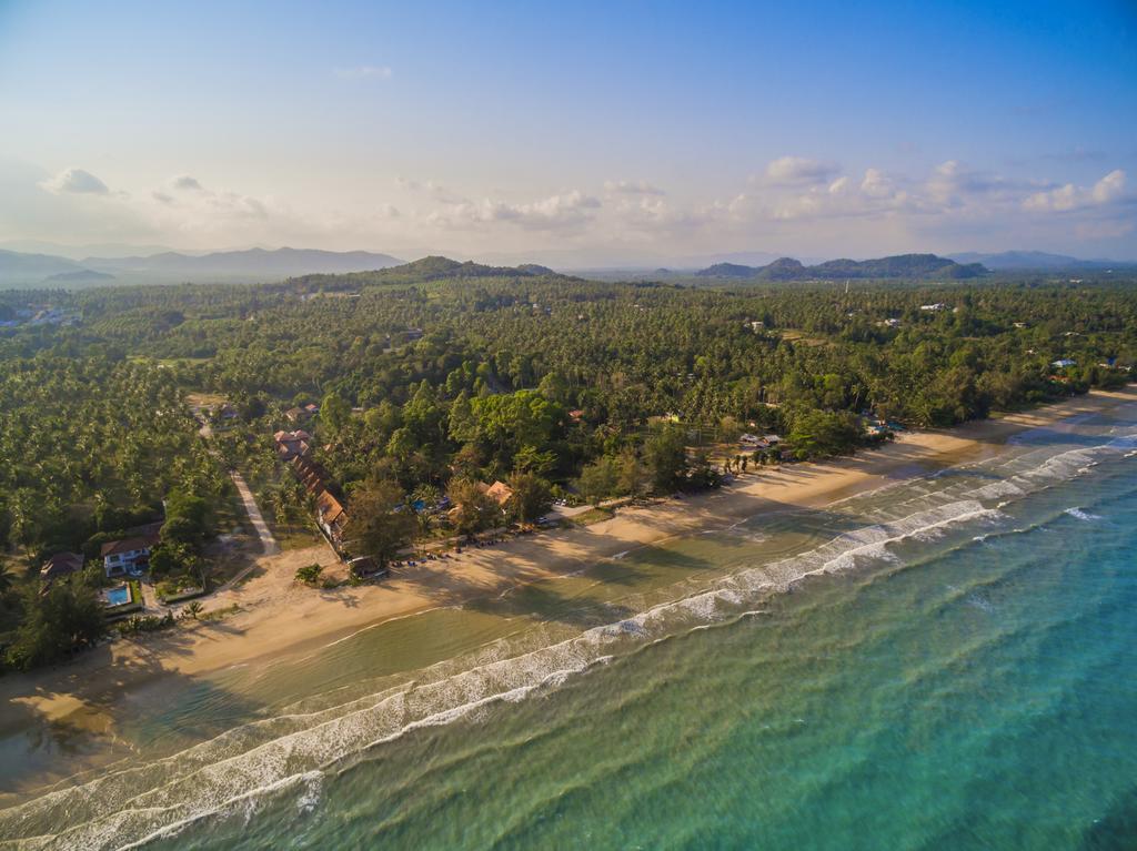 Coral Hotel Bangsaphan Бангсапхан Экстерьер фото