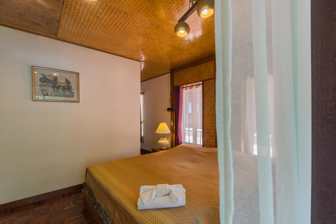 Coral Hotel Bangsaphan Бангсапхан Экстерьер фото